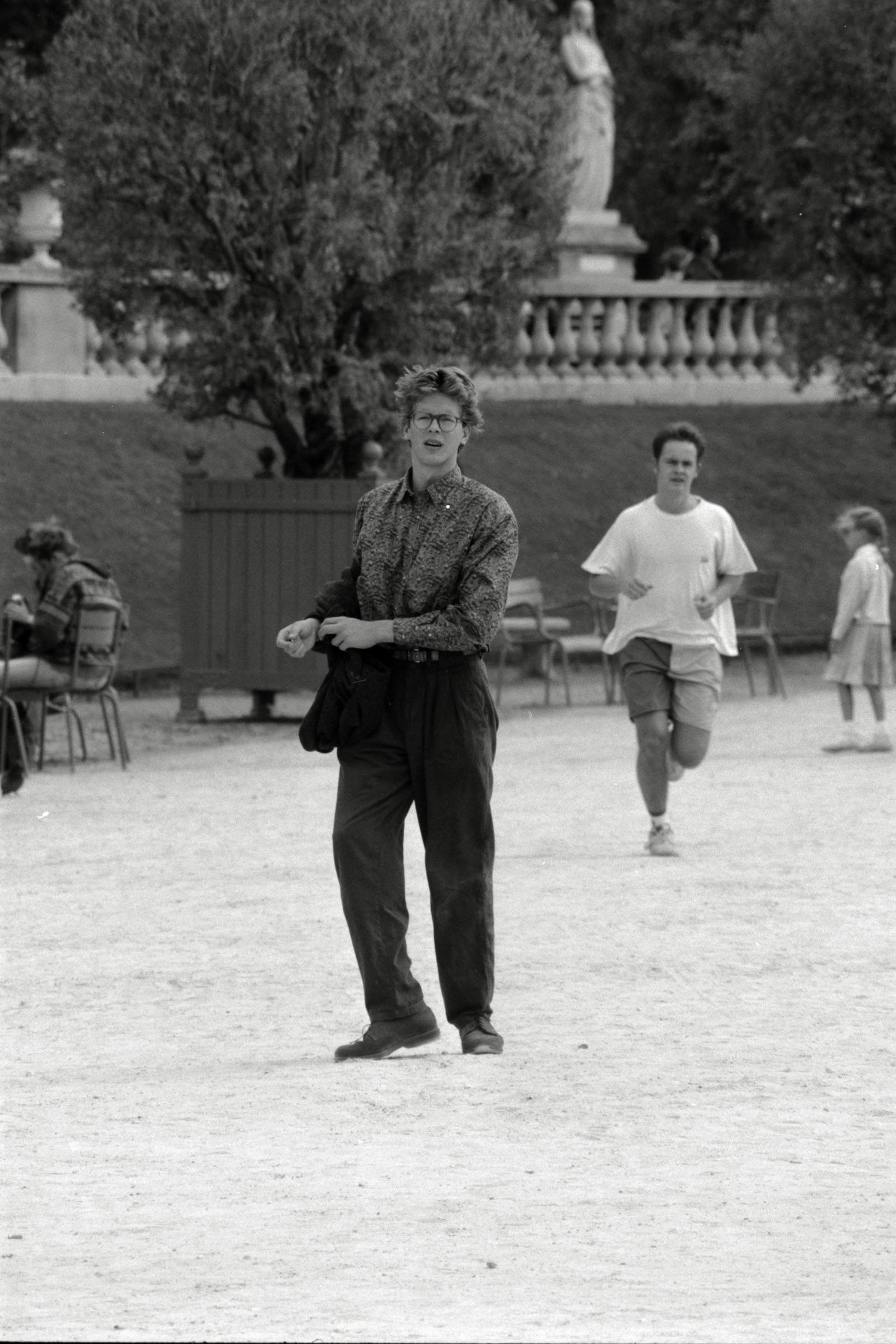 AHP F1990 09 003 sc250506 img10 NLP